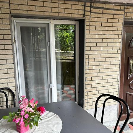 Guest House Happy House Kutaiszi Kültér fotó